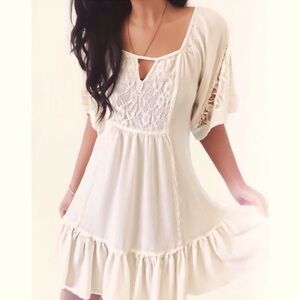 Alloy NWOT Boho Peasant Dress 2 Piece Lace Sleeves & Bust Ruffle Bottom Cream-S